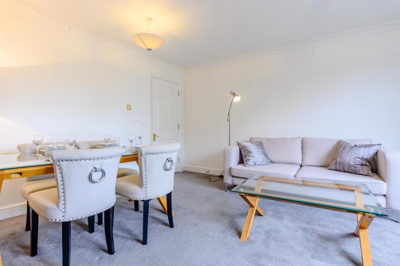 לונדון Somerset Court Kensington Apartments מראה חיצוני תמונה