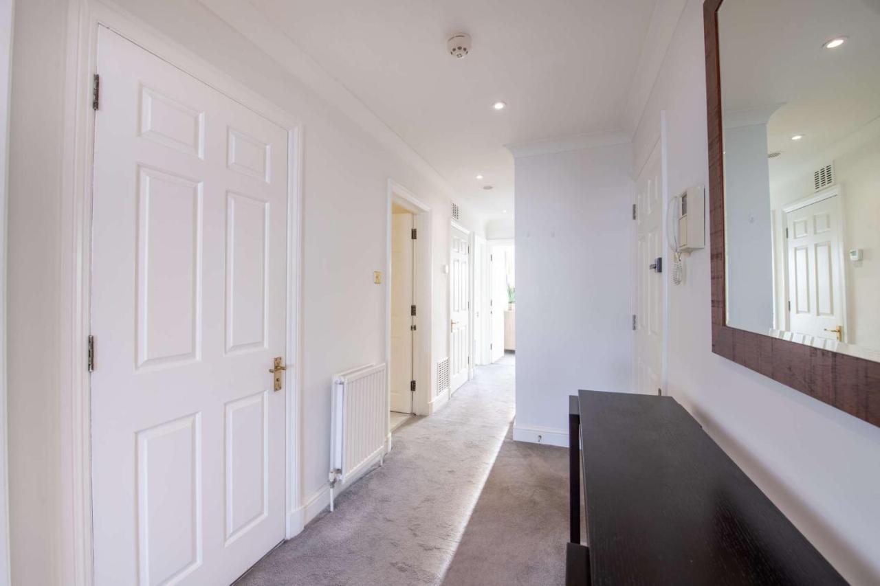 לונדון Somerset Court Kensington Apartments מראה חיצוני תמונה