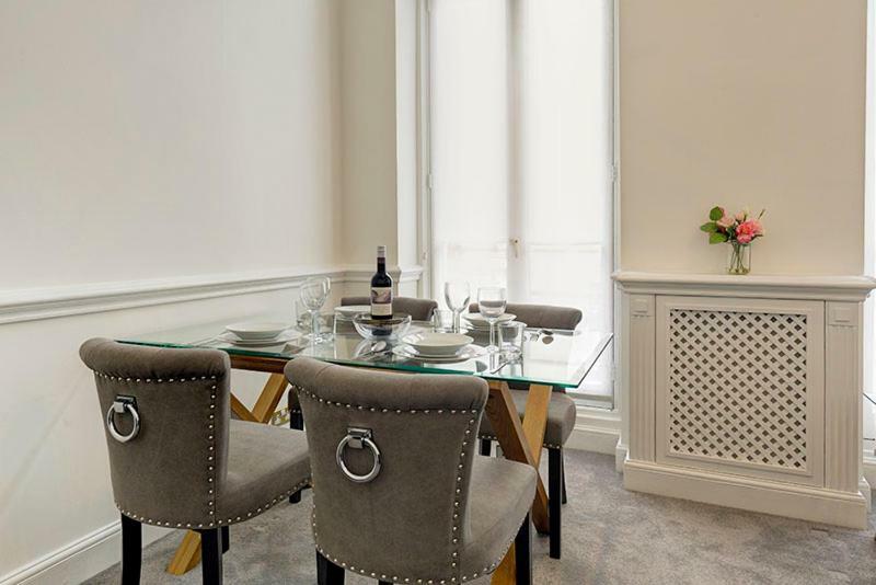 לונדון Somerset Court Kensington Apartments מראה חיצוני תמונה