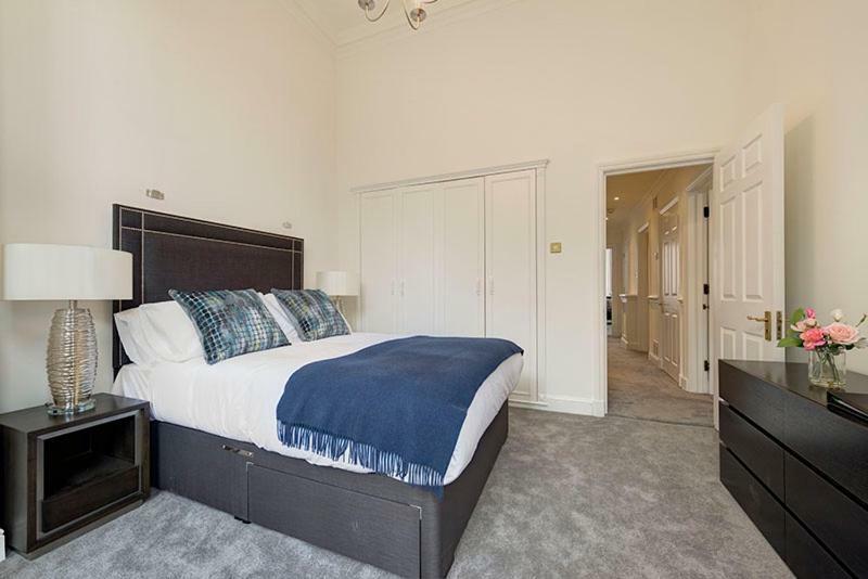 לונדון Somerset Court Kensington Apartments מראה חיצוני תמונה